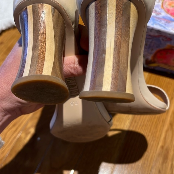 ANTHROPOLOGIE JEFFREY CAMPBELL  Striped Heel Sandal Ivory Leather Wooden Heel main image 2